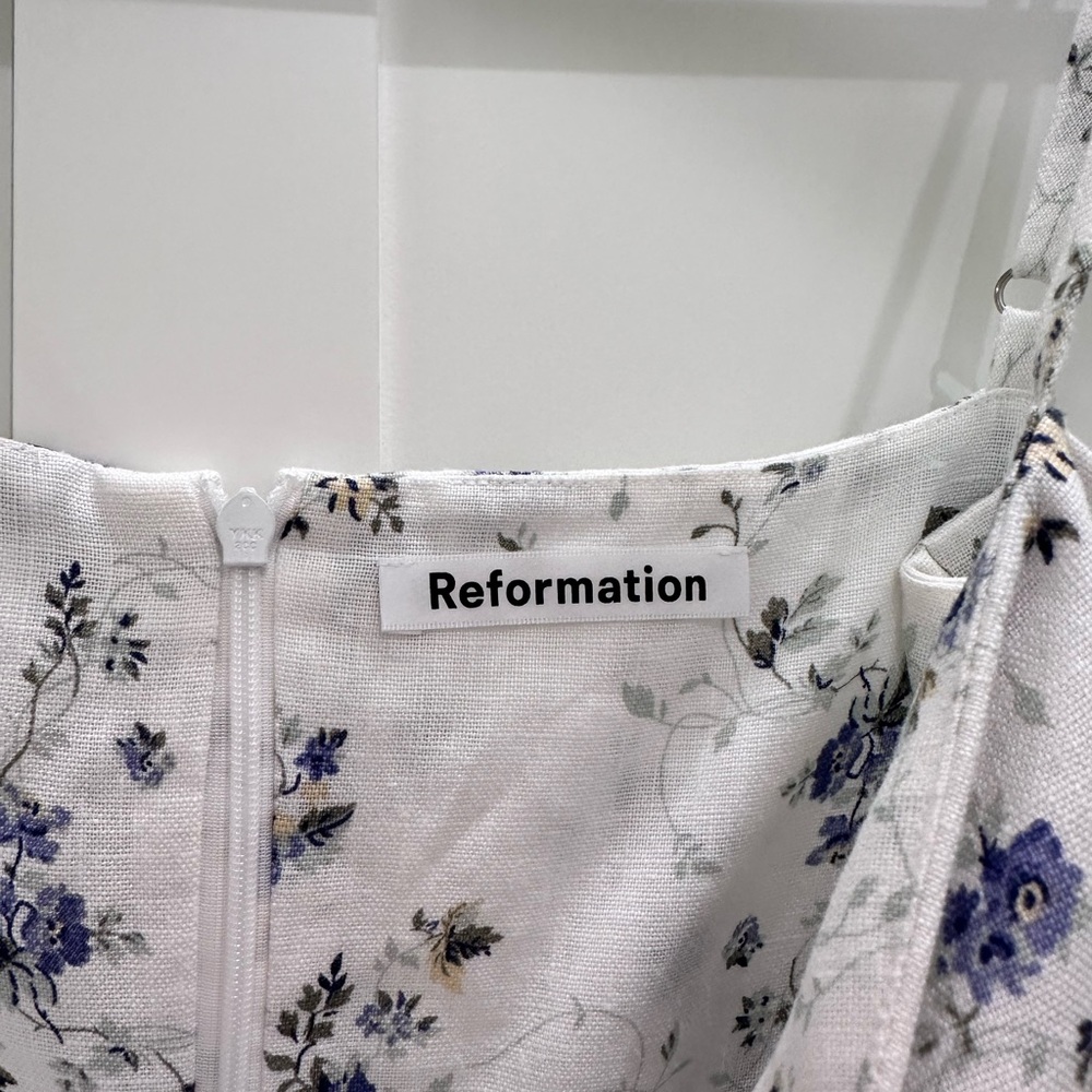 Reformation Mariana Dress In
Madeleine Floral Mini Dress Size 6 - Picture 5 of 7